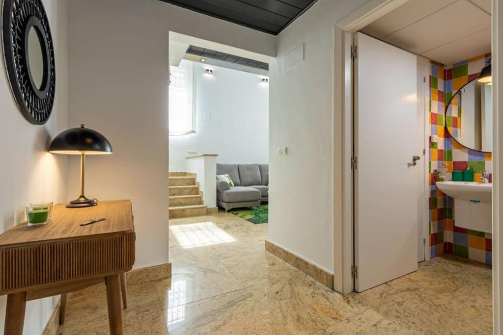 Апартаменты Becas Alameda Duplex By Valcambre Севилья Экстерьер фото