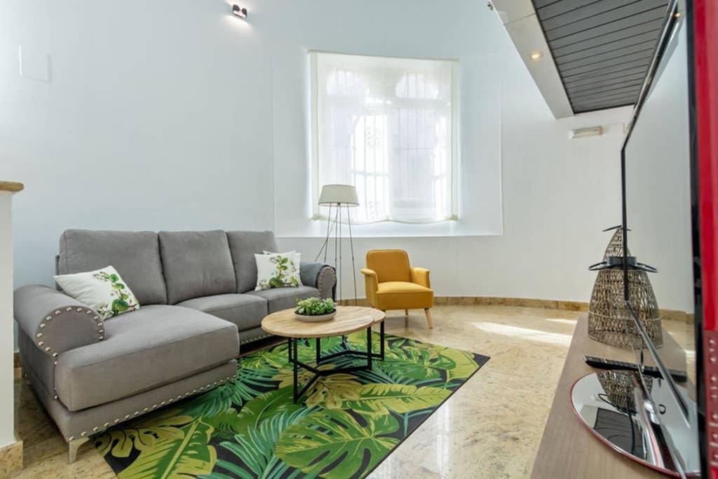Апартаменты Becas Alameda Duplex By Valcambre Севилья Экстерьер фото