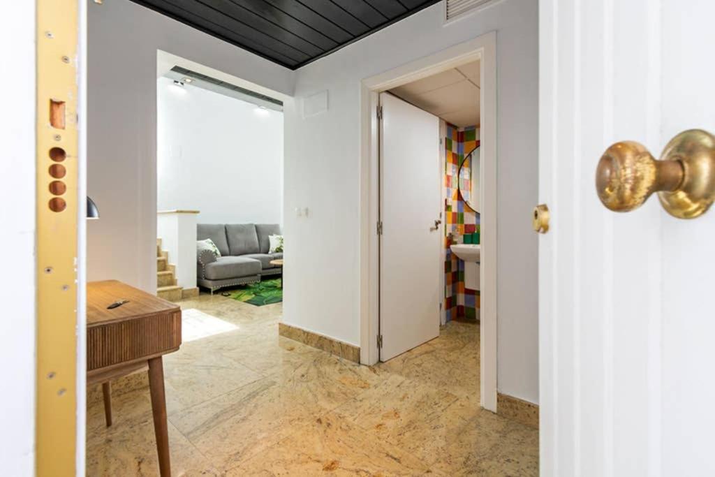 Апартаменты Becas Alameda Duplex By Valcambre Севилья Экстерьер фото